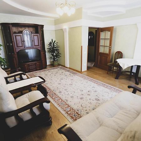 Solnichnaia Dolyna Hotell Poljana Exteriör bild