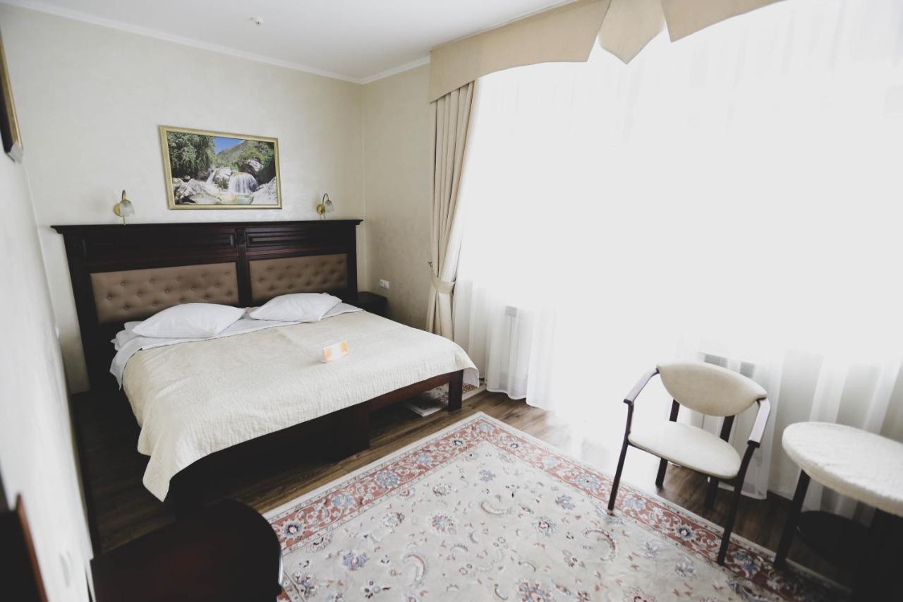 Solnichnaia Dolyna Hotell Poljana Exteriör bild