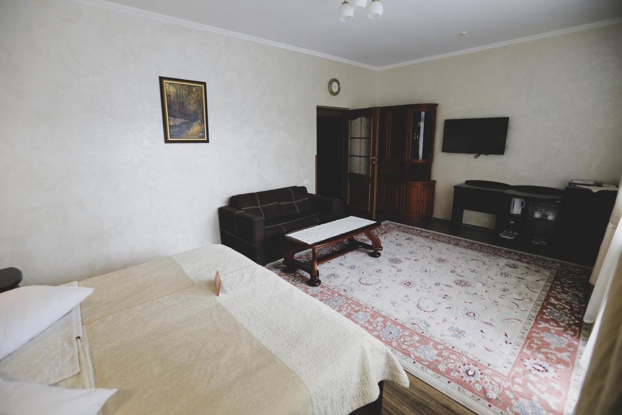 Solnichnaia Dolyna Hotell Poljana Exteriör bild